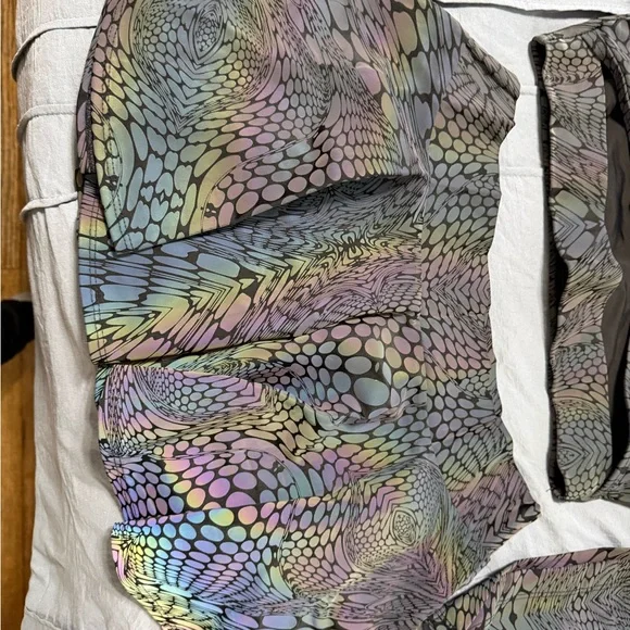 iHeartRaves Iridescent Viper Print Festival Set - Picture 3 of 7